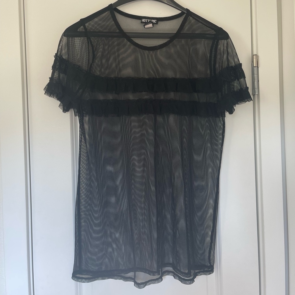 Sheer ruffled layering shirt